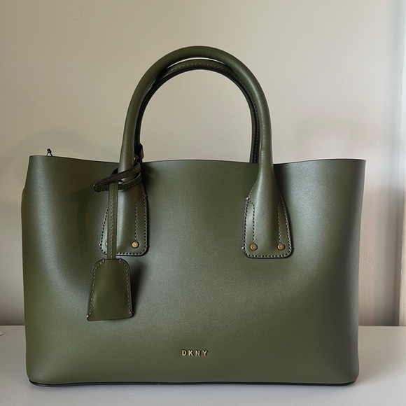 DKNY ✨ NWT Megan Leather Tote // Army Green - Picture 7 of 13